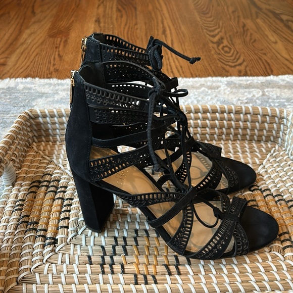 Vince Camuto Mindie Ghillie Sandals - Picture 2 of 6